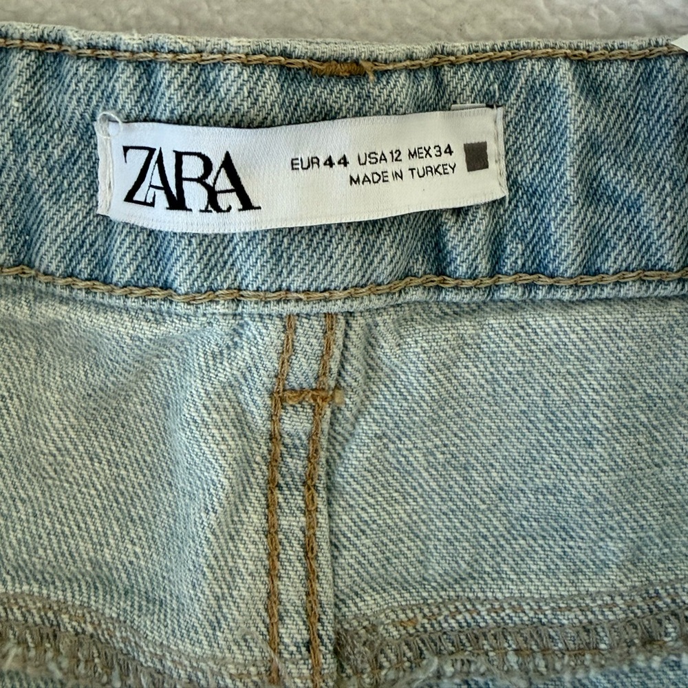 ZARA Cuffed Hem Wide Leg Hard Denim Jeans - Picture 12 of 14